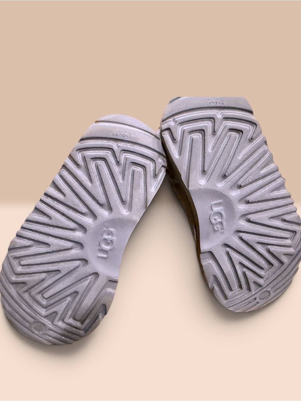 UGG CLASSIC II - Picture 5 of 5